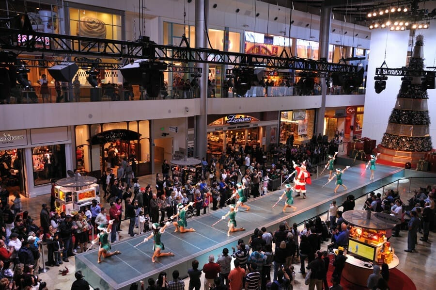 Fashion Shows at Fashion Show Mall - Best Free Shows in Las Vegas