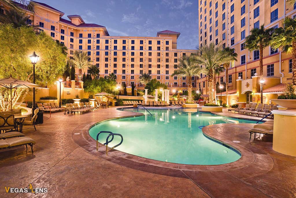 Wyndham Grand Desert - Best Vegas hotels for kids