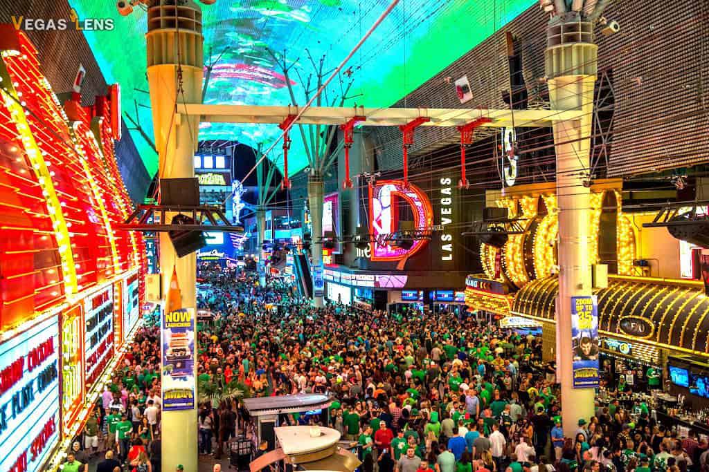 Freemont Street Experience - Free things to do in Las Vegas with kids