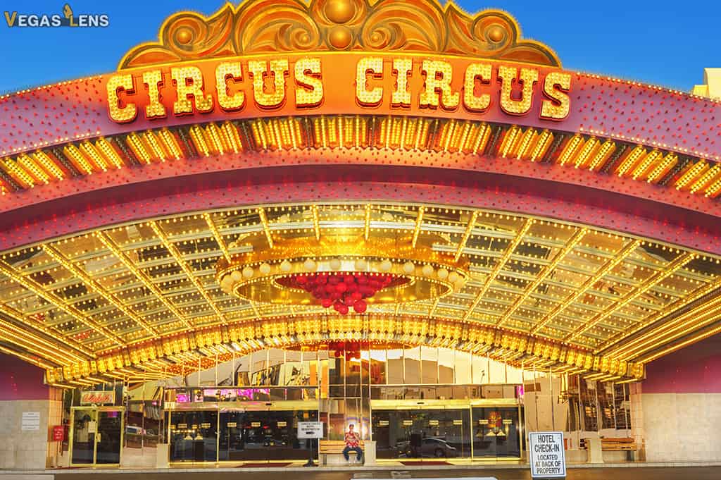 Circus-Circus Hotel - Best Hotels in Vegas for Teenagers